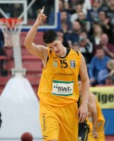 Basketball 1. Bundesliga 15/16 Hauptrunde: Walter Tigers Tuebingen - MHP RIESEN Ludwigsburg