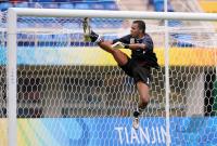 FUSSBALL  Olympia 2008   Vorrunde  Maenner Kamerun - Italien