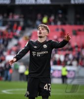 Fussball 1. Bundesliga  Saison  2025/2026  28. Spieltag SC Freiburg - FC Bayern Muenchen