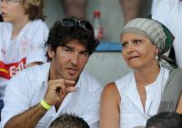 Fussball Karl- Heinz Riedle (li) und Frau Gabriele