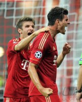 Fussball CHL  Saison 2011/2012:  JUBEL nach dem Tor Thomas Mueller , Mario Gomez (v. li., FC Bayern Muenchen)