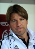 Fussball 1. Bundesliga : Trainer Michael Oenning (Hamburger SV)