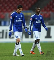 Fussball 1. Bundesliga :  Enttaeuscung bei Paolo Guerrero, Dennis Aogo  (v.li., Hamburger SV)