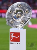 Fussball 1. Bundesliga Saison 17/18: FC Bayern Muenchen - Bayer 04 Leverkusen