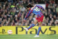 Fussball Int: CHL: Barcelona - Chelsea, Tor RONALDINHO