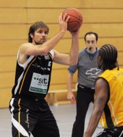 1. Basketball Bundesliga 2010/2011  Testspiel Walter Tigers Tuebingen - VfL Kirchheim Knights