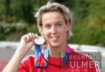Steffi NERIUS mit ihrer Silbermedaille