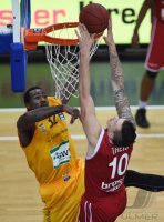 Basketball 1. Bundesliga 15/16 Hauptrunde: Walter Tigers Tuebingen - Brose Baskets Bamberg