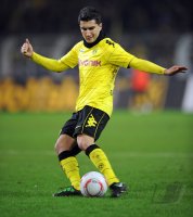Fussball: 1. Bundesliga Saison 2010/2011: Dortmund, SAHIN Einzelaktion