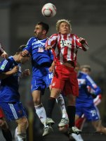 Fussball 3. Bundesliga:  Orkan Balkan (li, Unterhaching) gegen Carl Oscar Lewicki (re, FC Bayern II)