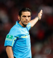 Fussball 1. Bundesliga 10/11:   Schiri  Deniz Aytekin