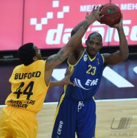 Basketball 1. Bundesliga 15/16 Hauptrunde: Walter Tigers Tuebingen - EWE Baskets Oldenburg