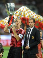 FUSSBALL Trofeo Luigi Berlusconi: Massimo Ambrosini und Trainer Massimilliano Allegri (AC Mailand)