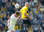 Fussball 1. Bundesliga: Dortmund - Nuernberg, Zweikampf