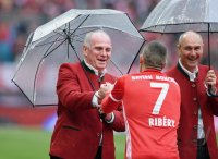 Fussball 1. Bundesliga Saison 15/16: Jubel FC Bayern Muenchen