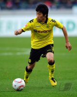 Fussball: 1. Bundesliga Saison 2010/2011, Dortmund: KAGAWA am Ball