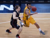 Basketball 1. Bundesliga  13/14: Walter Tigers Tuebingen - Artland Dragons