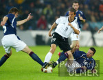 Fussball - EM-Qualifikation: Deutschland - Schottland, Zweikampf
