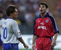 Fussball  1. Bundesliga  2000/2001: FC Bayern  M&Aring;&cedil;nchen - Hertha BSC Berlin
