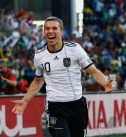 FUSSBALL WM 2010, ACHTELFINALE:  JUBEL Lukas PODOLSKI (Deutschland)