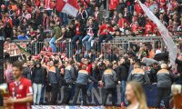 Fussball 1. Bundesliga Saison 15/16: FC Bayern Muenchen - Hannover 96