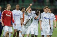 FUSSBALL CHL  Saison 10/11:  JUBEL FC Schalke 04