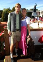 FUSSBALL 1. BUNDESLIGA: Bayern besucht das Oktoberfest