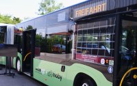 Verkehrsminister Winfried Hermann (Die Gruenen) bei der Firma Moby - mobility for you