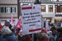 DGB Kundgebung auf dem Tuebinger Marktplatz