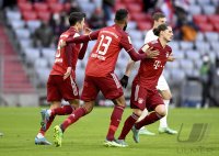 Fussball 1. Bundesliga Saison 21/22: FC Bayern Muenchen - SpVgg Greuther Fuerth