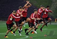 Fussball 1. Bundesliga 11/12: FC Bayern Muenchen Training in Doha
