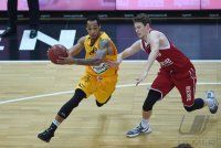 Basketball 1. Bundesliga 15/16 Hauptrunde: Walter Tigers Tuebingen - Brose Baskets Bamberg