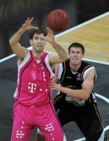 Basketball  1. Bundesliga  11/12  Walter Tigers Tuebingen - Telekom Baskets Bonn
