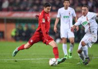 Fussball 1. Bundesliga 15/16: FC Augsburg - FC Bayern Muenchen