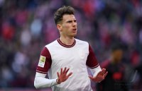 Fussball 1. Bundesliga Saison 19/20: JUBEL Leon Goretzka (FC Bayern Muenchen)