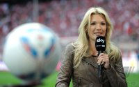 Fussball 1. Bundesliga, Saison 2011/2012:  SKY Moderatorin Jessica Kastrop