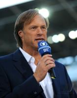 Fussball Supercup: Moderator Gerhard Delling