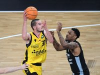 Basketball 2. Bundesliga 2021/2022: Tigers Tuebingen - Nuernberg Falcons