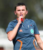 FUSSBALL, 3. LIGA, 30. Spieltag: Schiedsrichter Eduard BEITINGER