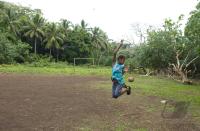 FUSSBALL: FEATURE BRANDRODUNG EINES FUSSBALLPLATZES