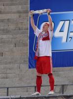 Fussball 1. Bundesliga : SCHWEINSTEIGER mit Schale   (FC Bayern Muenchen)