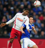Fussball: 1. Bundesliga Saison 2010/2011: FC Schalke 04 - SC Freiburg