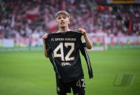 Fussball 1. Bundesliga  Saison  2025/2026  28. Spieltag SC Freiburg - FC Bayern Muenchen