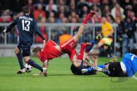 FUSSBALL  International CHL 09/10: FC Bayern  Muenchen - Olympique Lyon