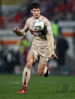 Fussball 1. Bundesliga: Stuttgart, GOMEZ Einzelaktion