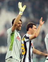 FUSSBALL SERIE A:  Gianluigi Buffon , Stephan Lichtsteiner  (v. li., Juventus Turin)