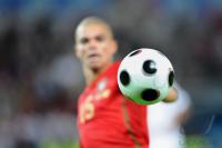 FUSSBALL EURO 2008: FEATURE RESPECT