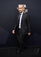 Fussball International  FIFA Ballon d Or 2012: Trainer Pep GUARDIOLA (Spanien)
