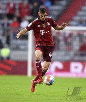 Fussball 1. Bundesliga Saison 21/22: FC Bayern Muenchen -  Hertha BSC Berlin