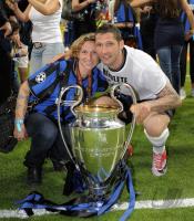 Fussball Champions League Finale: JUBEL Marco Materazzi mit Frau Daniela (Inter)